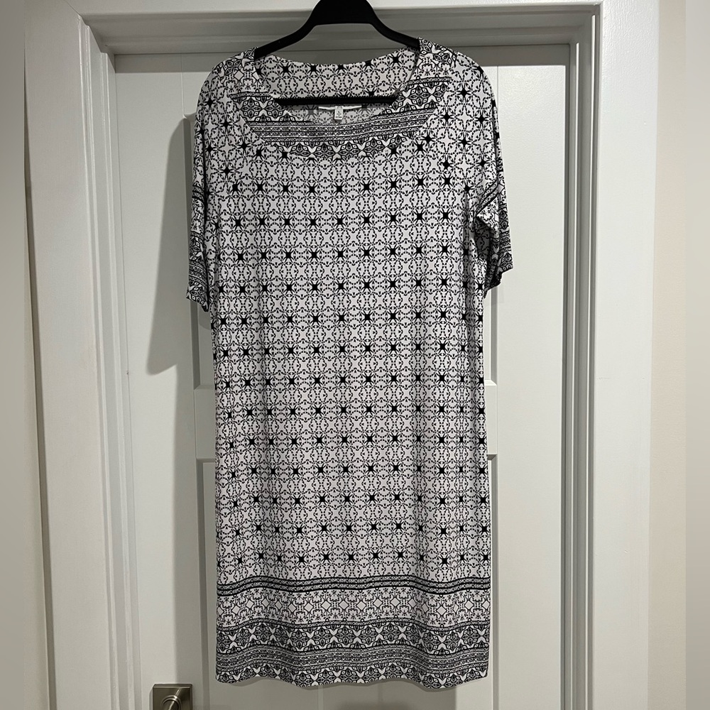 Fever Black & White Shift Dress